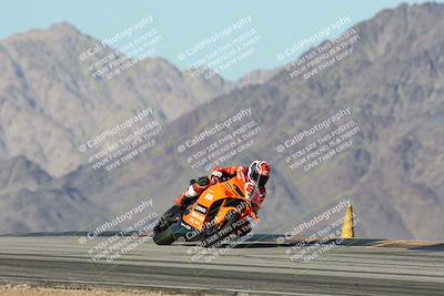 media/Dec-01-2025-Moto Forza (Mon) [[2daa91e15f]]/1-Advanced Group/Session 4 Turn 9/